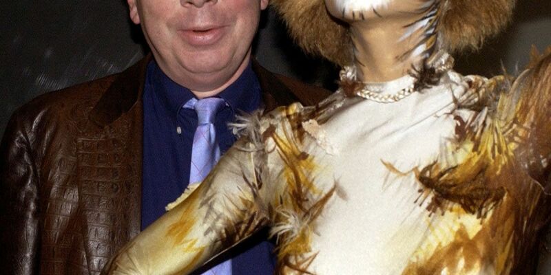 Seit mehr als einem halben Jahrhundert dominiert Musical-Papst Andrew Lloyd Webber mit seinen Shows die großen Bühnen am Broadway und im Londoner West End (Archivbild). - Foto: Jens Kalaene/dpa