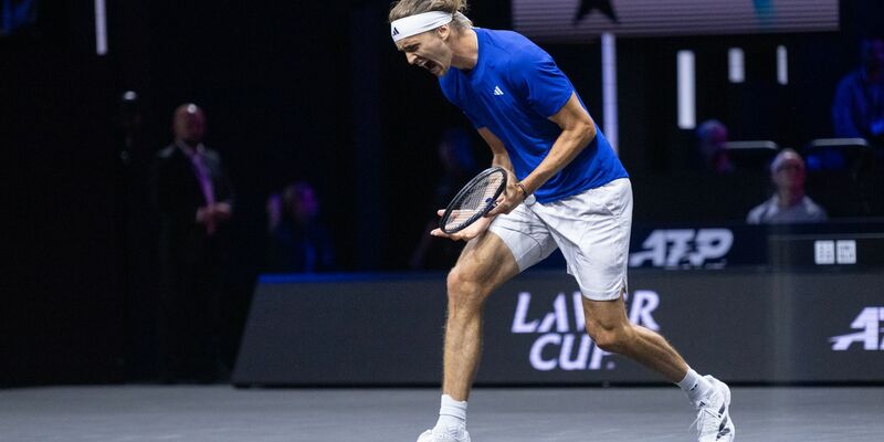 Alexander Zverev hatte nach dem Laver Cup in Berlin eine kurze Turnierpause eingelegt. - Foto: Christophe Gateau/dpa