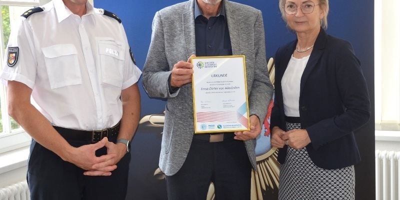 POL-HST: Gemeinsame Pressemeldung zur Auszeichnung der Seniorensicherheitsberater des Landkreises Vorpommern-Rügen - Foto: presseportal.de