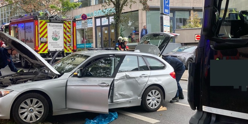 FW-EN: Verkehrsunfall zwischen LKW und PKW - Foto: presseportal.de