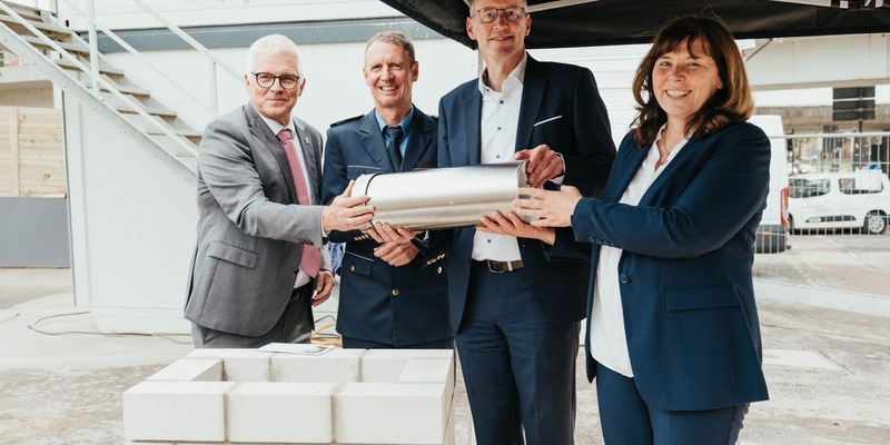 POL-PPRP: Feierliche Grundsteinlegung für neues Polizeipräsidium Rheinpfalz in Ludwigshafen - Foto: presseportal.de