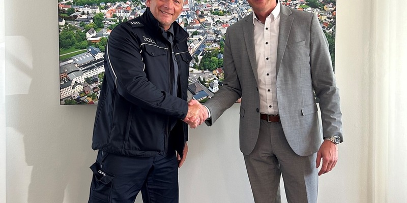 HZA-R: Wichtige Personaländerung in der Zollverwaltung Selb: Günter Schnabel übernimmt Leitung des Kontrollraumes Nord beim Hauptzollamt Regensburg - Foto: presseportal.de