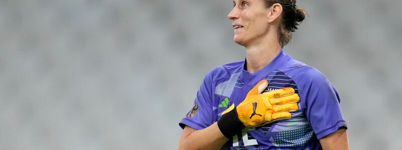 Klare Nummer 1: Ann-Katrin Berger wird in Wembley im Tor stehen. - Foto: Julio Cortez/AP/dpa