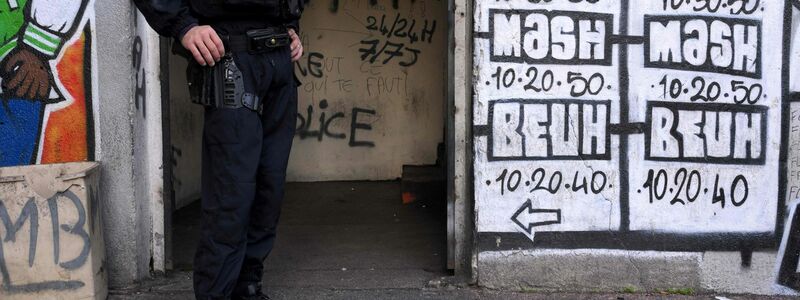 Die Polizei geht verstärkt gegen die Drogenkriminalität in Marseille vor (Archivbild). - Foto: Nicolas Tucat/3p-afp/dpa