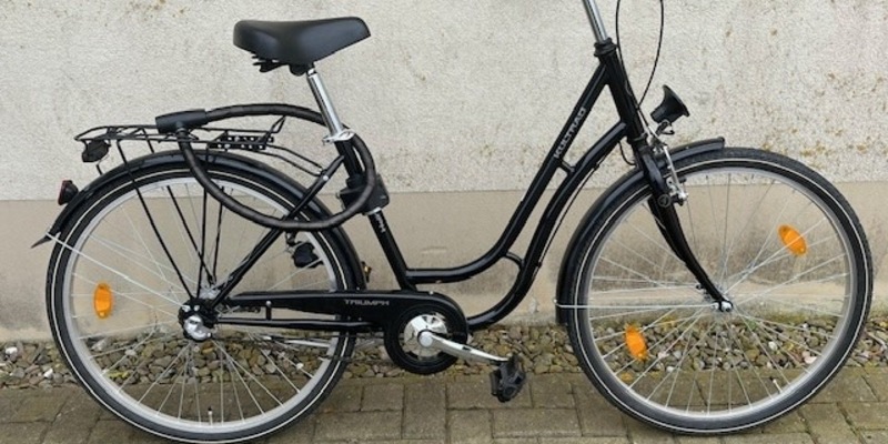 POL-HK: Essel: Eigentümer zu Fahrrädern gesucht (Fotos); Bispingen: Zu schnell, ohne Führerschein und unter Drogen; Hodenhagen: Kontrolle über das Auto verloren; Munster: Radfahrerin übersehen - Foto: presseportal.de