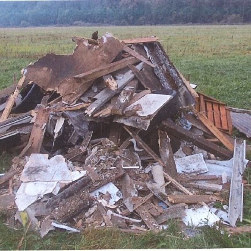 POL-LDK: + Müll auf Lahnwiese bei Biskirchen entsorgt + Aus Passat in Katzenfurt bedient + - Foto: presseportal.de