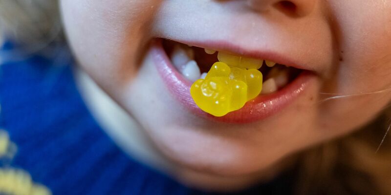 Gummidrops, Kaugummis oder Kekse: Behörden fallen häufiger Produkte mit Cannabinoiden auf. (Archivbild) - Foto: Hendrik Schmidt/dpa