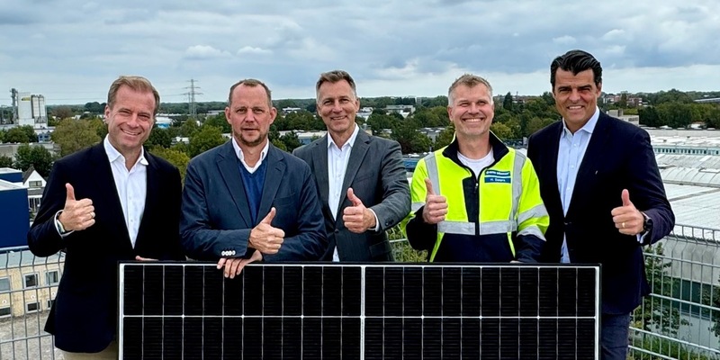 OTTO DÖRNER errichtet eine der größten PV Anlagen der Abfallwirtschaft / Ein wegweisendes Projekt für Klimaschutz und Energieeffizienz - Foto: presseportal.de