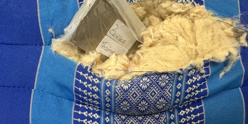 HZA-K: Kölner Zoll findet Drogen für mehr als 2,8 Millionen Euro / In nur einer Woche fast 100 Paketsendungen mit rund 170 Kilogramm Drogen am Flughafen sichergestellt - Foto: presseportal.de