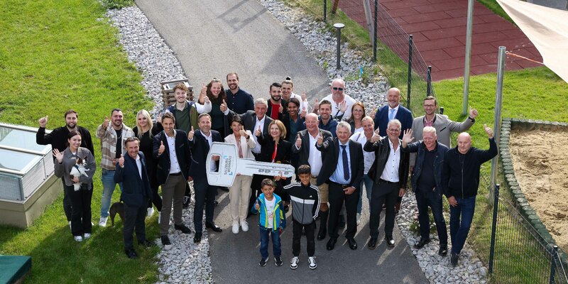 SWB-Projektu?bergabe in Seekirchen - Foto: Neumayr über pressetext.de