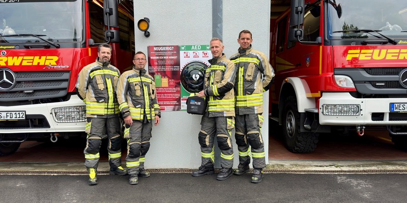FW Hünxe: Öffentlich zugängliche Defibrillatoren gegen den plötzlichen Herztod - Foto: presseportal.de