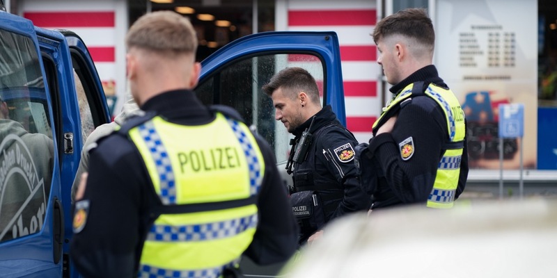 POL-HB: Nr.: 0609a --Ergänzung der PM 609, Fotos der Kontrollen-- - Foto: presseportal.de