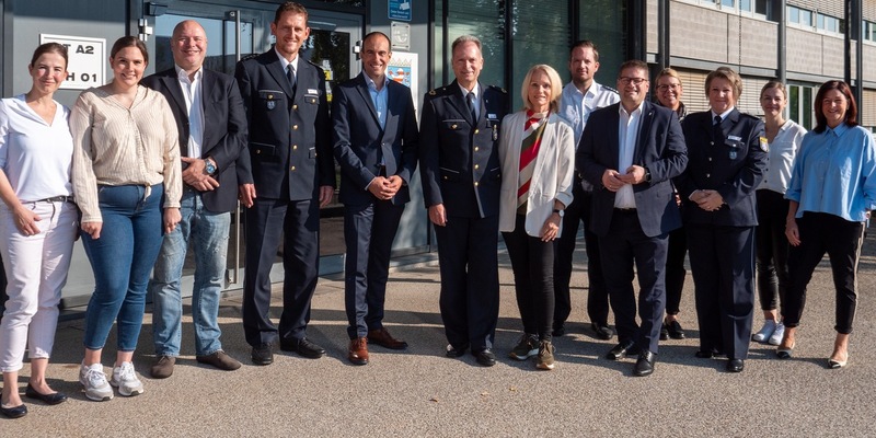 POL-WE: Gießen: Abteilungsdirektor Manfred Kaletsch verabschiedet - Foto: presseportal.de