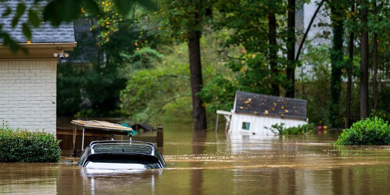 «Helene» hat eine Schneise der Zerstörung hinterlassen. - Foto: Jason Allen/FR172026 AP/dpa