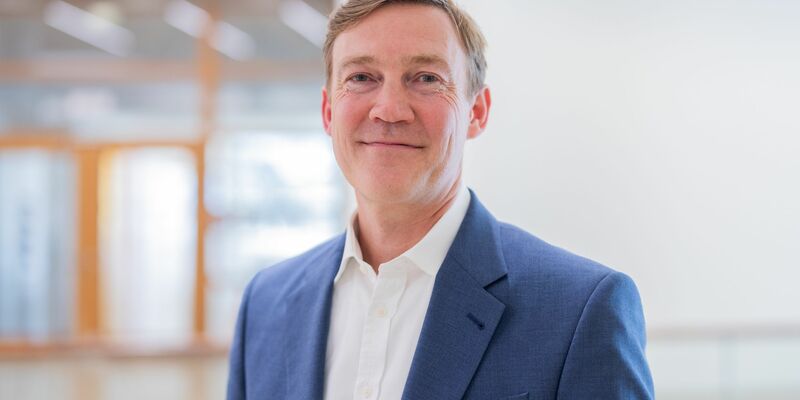 Dennis Grimm, Sprecher des Vorstands bei Thyssenkrupp Steel, kündigt harten Sanierungskurs an.  - Foto: Rolf Vennenbernd/dpa