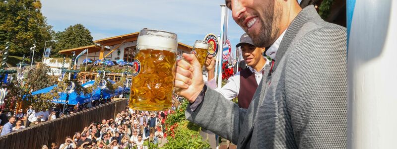 Kane will treffen und jubeln. - Foto: Alexandra Beier/FC Bayern München/dpa