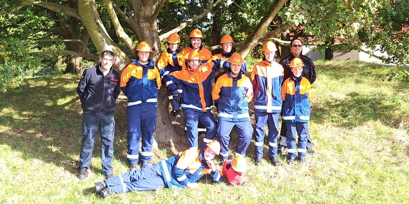 FW Wenden: Jugendfeuerwehr legt Leistungsspange ab - Foto: presseportal.de