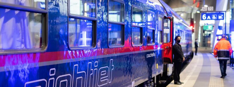 Bahnreisende können voraussichtlich ab Oktober wieder mit dem Nachtzug nach Paris reisen. (Archivbild) - Foto: Georg Hochmuth/APA/dpa