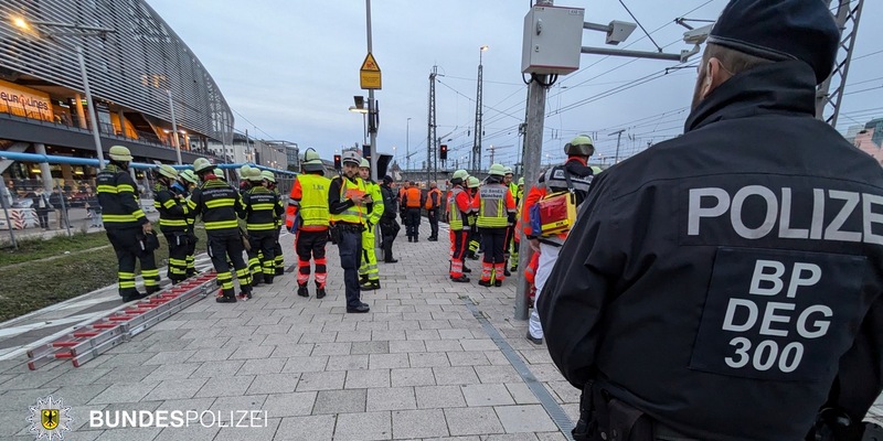 Bundespolizeidirektion München: Oberleitungsabriss führt zu Stammstreckensperrung im S-Bahnverkehr - Foto: presseportal.de