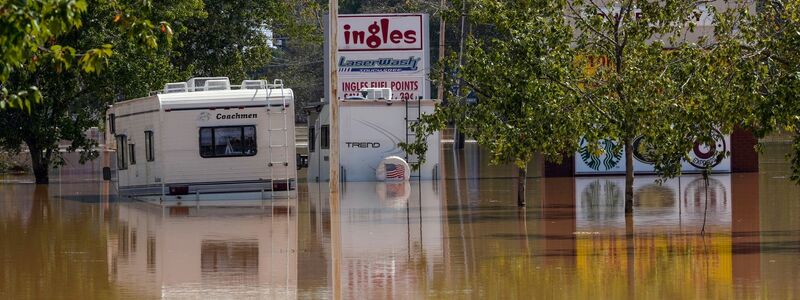 Der Bundesstaat North Carolina ist von den Folgen des Sturms besonders hart betroffen. - Foto: Kathy Kmonicek/AP/dpa