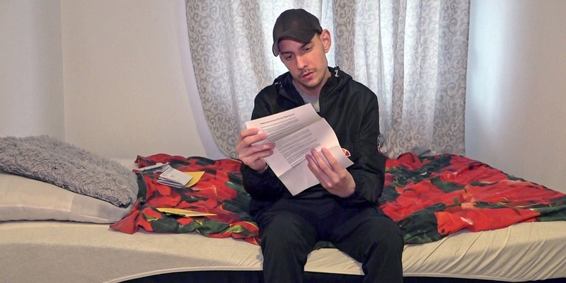 Diese Woche bei Hartz und herzlich - Tag für Tag Benz-Baracken: Pascal beim Schuldnerberater - Foto: presseportal.de