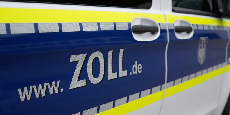 HZA-SW: Zoll prüft Autowerkstätten - Illegale Beschäftigung zwischen Inspektion, Reifenservice und Fahrzeugaufbereitung - Foto: presseportal.de