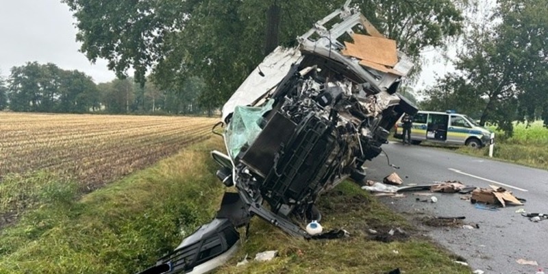 POL-ROW: Verkehrsunfall auf der Kreisstraße 205 - 39-jähriger Mann verstorben #Foto in der digitalen Pressemappe# - Foto: presseportal.de