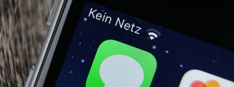 Ein nur mit WLAN verbundenes Smartphone hat kein Mobilfunk-Netz. - Foto: Karl-Josef Hildenbrand/dpa