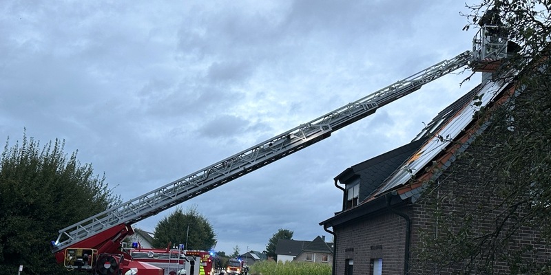 FFW Schwalmtal: Aufmerksame Passanten melden Kaminbrand - Foto: presseportal.de
