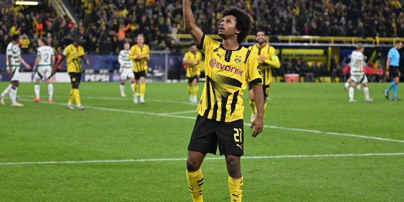 Nach der Pause war die Adeyemi-Show beendet. - Foto: Bernd Thissen/dpa