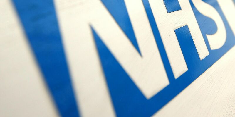 Der britische Gesundheitsdienst NHS gilt als chronisch überlastet und unterfinanziert. (Archivbild) - Foto: Dominic Lipinski/Press Association/dpa