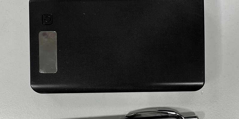 POL-D: Pempelfort - Zivilpolizisten observieren Diebe - Tasche aus Ferrari gestohlen - Einsatz eines Störsenders - Festnahme - Foto: presseportal.de