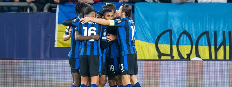 Atalanta Bergamo gewann in der Champions League souverän im Stadion des FC Schalke. - Foto: David Inderlied/dpa