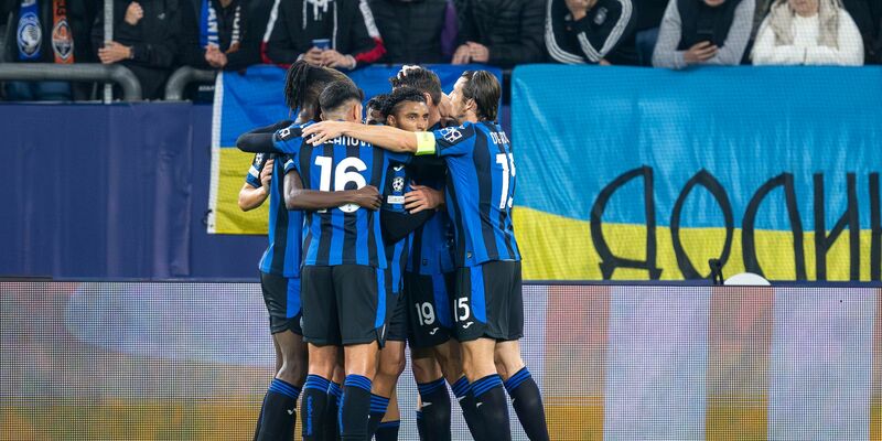 Atalanta Bergamo gewann in der Champions League souverän im Stadion des FC Schalke. - Foto: David Inderlied/dpa