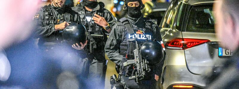 Die Hintergründe zu den Schüssen in Göppingen waren in der Nacht zunächst unklar. - Foto: Marius Bulling/dpa