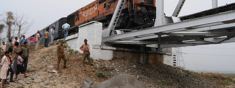 Zugstrecken in Indien sind nicht gesichert. Deswegen kommt es häufig zu Wildunfällen. - Foto: picture alliance / dpa