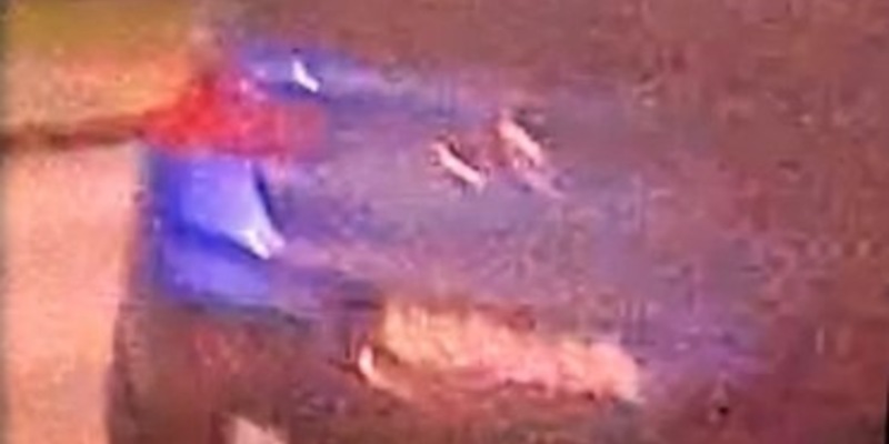 POL-MS: Geldautomat in Dülmen gesprengt - Täter fliehen in einem blauen BMW - Foto: presseportal.de