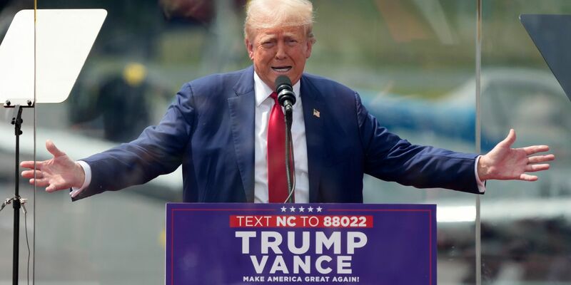 Trump kontert Biden: Israel sollte seiner Ansicht nach Irans Atomanlagen ins Visier nehmen. (Archivbild) - Foto: Chuck Burton/AP/dpa