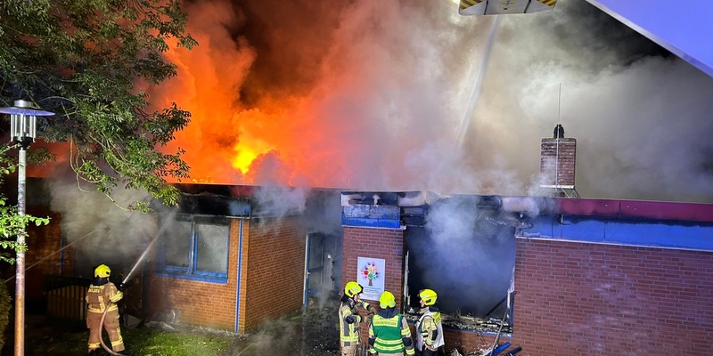 FW Dülmen: Spiekerhof-Kindergarten in Vollbrand - Foto: presseportal.de