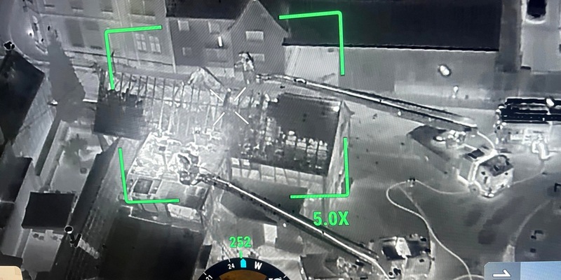 FW Sankt Augustin: Vollbrand eines Fachwerkhauses in Menden - Foto: presseportal.de