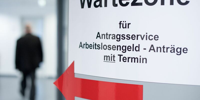 Wie stark die Arbeitslosigkeit zunehmen wird, ist laut der Prognose von Bundesland zu Bundeland unterschiedlich. - Foto: Sebastian Gollnow/dpa/dpa-tmn