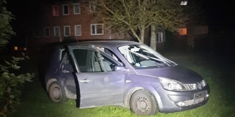 BPOL-FL: Handewitt - Fahrer ohne Führerschein; falsche Kennzeichen am Auto - Foto: presseportal.de