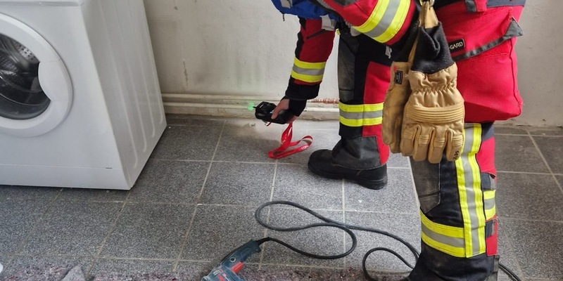 FW Bad Segeberg: Gasaustritt sorgte für Feuerwehreinsatz in einem Mehrfamilienhaus - Foto: presseportal.de