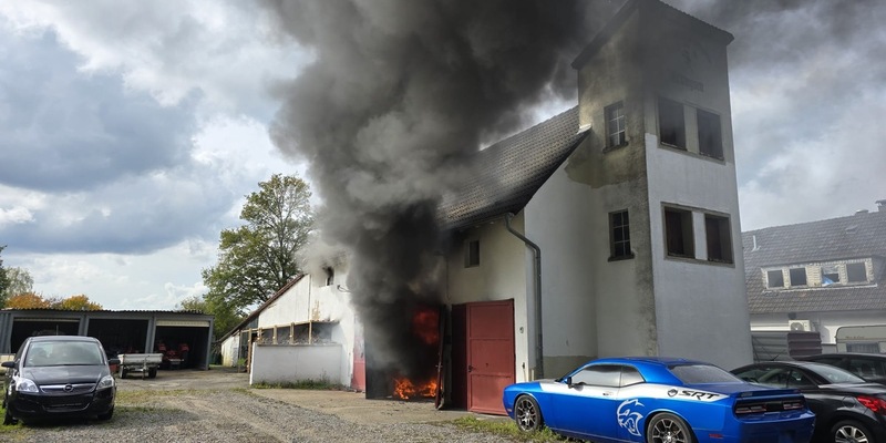 FW-MK: PKW Brand im Gebäude - Foto: presseportal.de