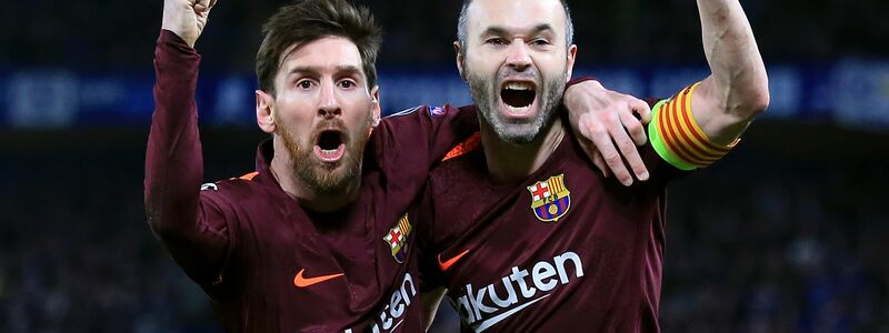 Zwei Große des Weltfußballs: Lionel Messi und Andrés Iniesta - Foto: Nick Potts/PA Wire/dpa