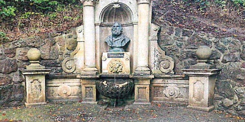 LPI-GTH: Denkmäler beschädigt - Zeugen gesucht - Foto: presseportal.de