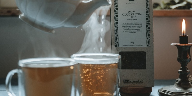 Tag des losen Tees mit TeeGschwendner / Hygge & Teegenuss: 93 Prozent der Teeliebhaber wählen losen Tee für gemütliche Herbstmomente - Foto: presseportal.de