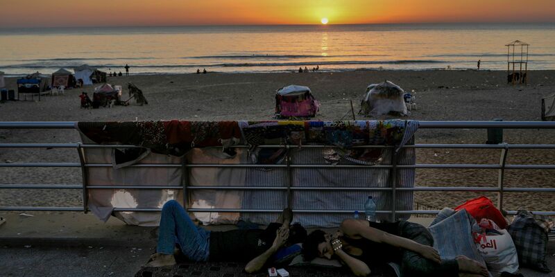 Der Krieg hat im Libanon in vielen Dörfern zu Zerstörung geführt. - Foto: Bilal Hussein/AP
