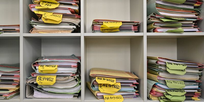 Bürokratie legt Politik und Wirtschaft lahm (Archivbild) - Foto: Patrick Pleul/dpa