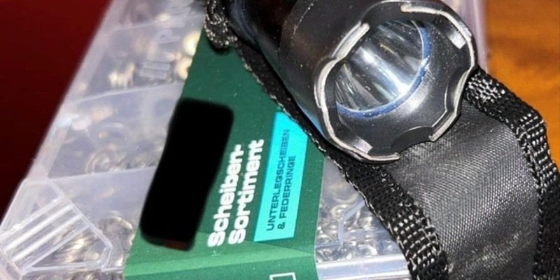 HZA-MS: Schwarzarbeit: Umfangreiche Durchsuchungen des Zolls im Bauhauptgewerbe mit Schwerpunkt in NRW Schadenssumme von sechs Millionen Euro / Vollstreckung von fünf Haftbefehlen / internationale Maßnahmen - Foto: presseportal.de